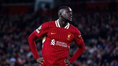 ليفربول يتلقى ضربة قوية قبل مواجهة مانشستر سيتي بغياب مدافعه