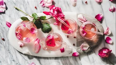 وصفات طبيعية للتخلص من البثور الصغيرة حول العين