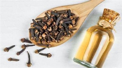 اكتشف 10 فوائد مذهلة لزيت القرنفل