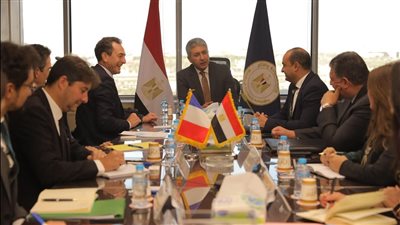 تعاون بين مصر وفرنسا لمتابعة المشروعات الأثرية الجارية بين البلدين