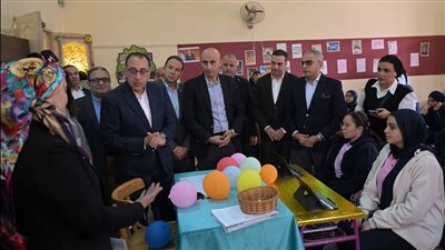 رئيس الوزراء يتابع انتظام العملية التعليمية خلال تفقده لمحافظة بورسعيد