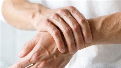 لو بتعاني منه كتير.. اكتشف أسباب تنميل الأطراف المستمر