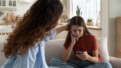 المراهقة المبكرة: رحلة نمو وتطور الطفل بين 11 و14 سنة