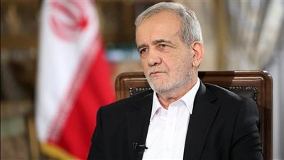 رئيس إيران يشارك في قمة الثمانى النامية بالقاهرة