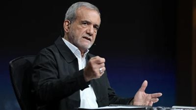 الرئيس الإيراني خلال قمة الدول الثماني النامية: مصر لديها الكثير من الموارد