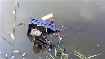 اختلال عجلة القيادة وراء سقوط «تروسيكل» فى ترعة بالجيزة 