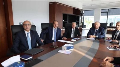 اتحاد الكرة يطالب الزمالك بإرسال مستندات بشأن أزمة مباراة القمة