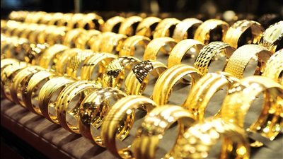 بالتزامن مع افتتاح التداولات.. سعر الذهب اليوم الجمعة 28-2-2025 بالأسواق