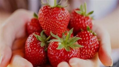 الفراولة بين الفوائد والاستخدامات للحصول على بشرة نضرة وناعمة