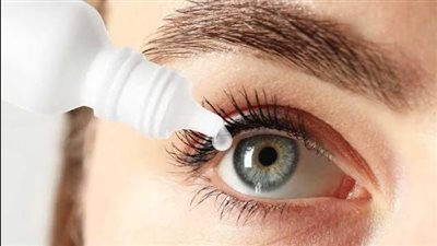 منهم المكسرات والشاي الأخضر.. أطعمة ومشروبات تحمي العين من الجفاف بالشتاء