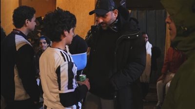 عمر سلامة يكشف كواليس «الحذاء الذهبي» من «ساعته وتاريخه»