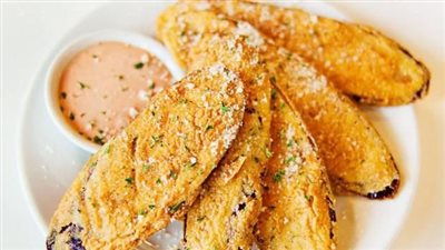 طريقة تحضير الباذنجان المقرمش بالبيض والبقسماط بخطوات سهلة وبسيطة