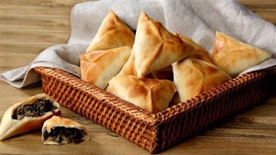 فطائر السبانخ الشهية: وصفة سهلة بخطوات بسيطة ومذاق رائع