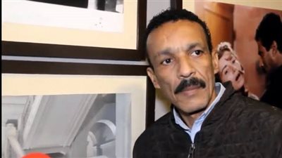 محمد فاروق يعلن وفاة والدته: ماتت أمي الآن وماتت الحياة