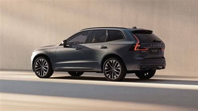 وحش الطرق بقوة 455 حصانًا.. فولفو تزيح الستار عن XC60 موديل 2026