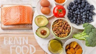 قبل المذاكرة.. أفضل الفيتامينات لتعزيز الذاكرة وزيادة التركيز