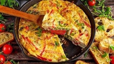 وجبة سحور مغذية.. طريقة عمل العجة بالخضروات لتعزيز طاقتك خلال الصيام