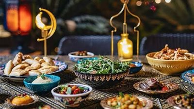 أفكار سحور ثاني يوم رمضان.. طبق بيض أومليت بالخضراوات وفول بالليمون 