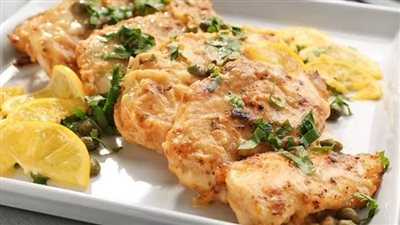 وصفة مميزة لسفرة رمضان.. طريقة تحضير تشيكن بيكاتا الشهية في المنزل