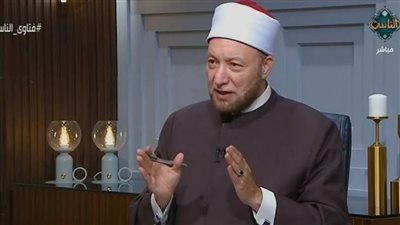 الإفتاء تحسم الجدل.. هل يجوز إعطاء زكاة الفطر للأخ المحتاج؟