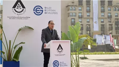 رئيس الوزراء يسلم عقود وحدات «سكن لكل المصريين» بالعاشر من رمضان