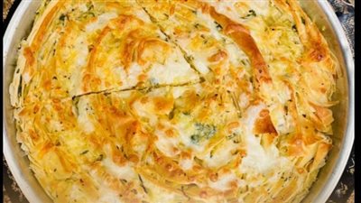 سريعة وشهية… طريقة عمل فطيرة الجلاش بحشوة الأعشاب للسحور