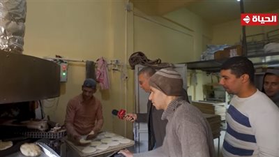 عمرو الليثي يواصل سلسلة جبر الخواطر بجوائز من برنامج أجمل ناس