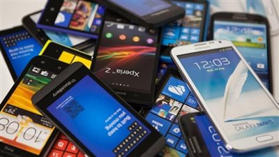 الجمارك: غدًا الإثنين بدء حظر تشغيل الهواتف المهربة على جميع شبكات المحمول