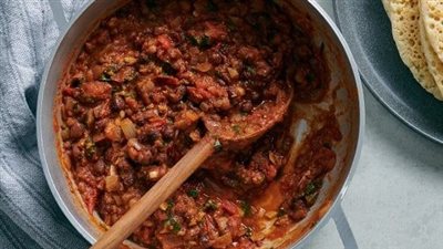 سحور 27 رمضان.. وصفة الفول بالخلطة واللحمة المفرومة المشبعة بخطوات سهلة