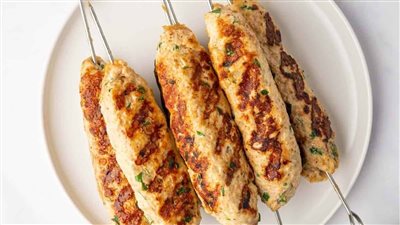 كفتة الفراخ بصوص الليمون والمشروم.. وصفة شهية ومميزة على مائدتك