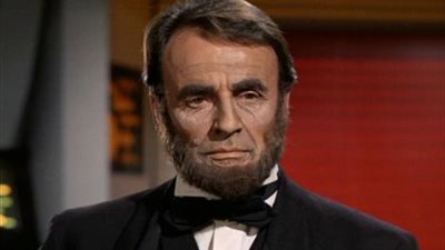 كنوز من الماضي.. مقتنيات نادرة للرئيس لينكولن تُعرض للبيع بالمزاد