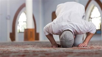 هل يجوز قضاء الصلوات الفائتة دون ترتيب؟ دار الإفتاء توضح الضوابط 