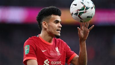 ليفربول يتحرك لتجديد عقد لويس دياز وسط اهتمام أوروبي وسعودي