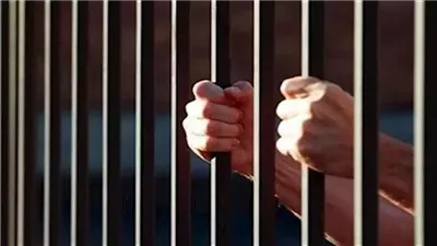 متجردا من مشاعر الأبوة.. حكم رادع للمتهم بهتك عرض طفلته في السويس