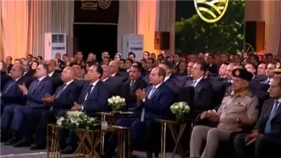 السيسى.. نسعى لإنشاء مجمعات حكومية على غرار العاصمة الإدارية في كل المحافظات