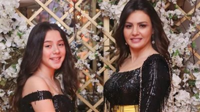 دينا فؤاد تحتفل بتخرج ابنتها وتشارك لحظات الفخر