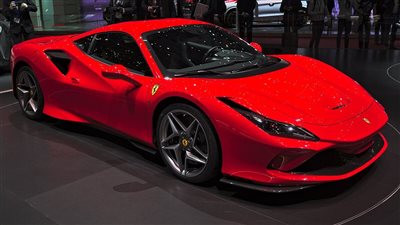 «فيراري F8 موديل 2025».. تعرف على مواصفاتها المبهرة وسعرها في الإمارات