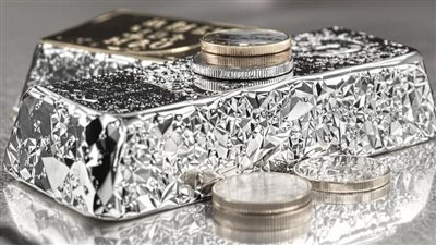 الفضة تحت المجهر في مايو.. تراجع محلي وارتفاع عالمي وسط تقلبات الأسواق