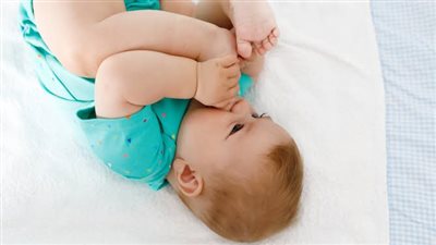 علامات لا تهمليها.. إشارات «الجوع المبكر» عند الأطفال حديثي الولادة 