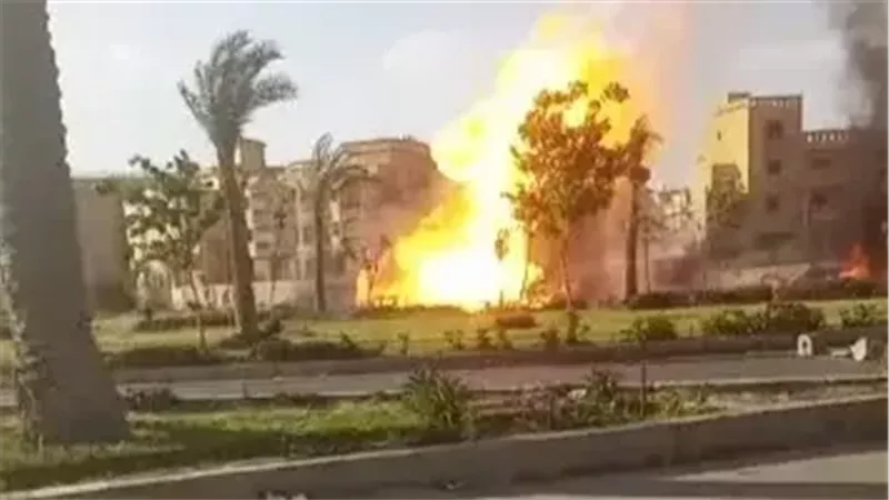 انفجار خط غاز طريق