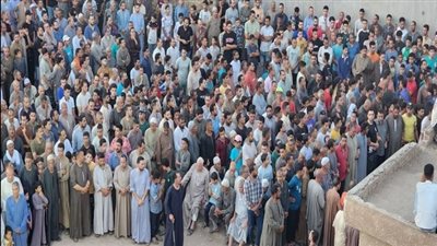 دموع المنوفية لا تجف.. عزاء مجمع لـ19 ضحية في مشهد مهيب