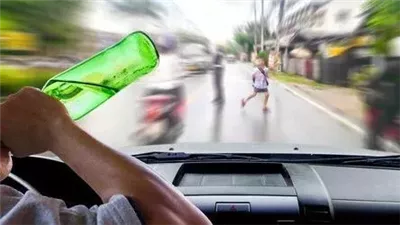 بين المخدر والمقود.. من ينقذ الطرق المصرية من جنون السائقين؟