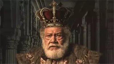 يحيى الفخراني يعود إلى «الملك لير» على خشبة المسرح القومي.. العرض الليلة