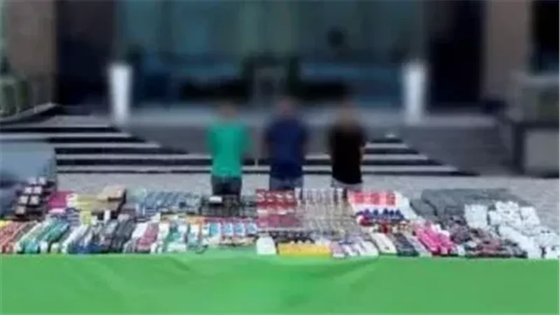 المتهمان والمضبوطات