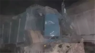 مصرع شخص وإصابة اثنين في حادث تصادم مروع بطريق «قفط - القصير»