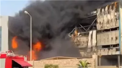 حريق ضخم في مصنع للمنظفات والكيماويات بمدينة بدر