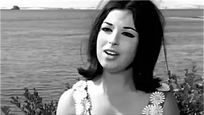 من طفلة موهوبة إلى سيدة الغناء العربي.. نجاة الصغيرة في سطور