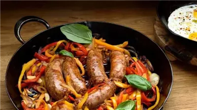 طريقة تحضير «السجق مع البطاطس ودبس الرمان» بوصفة سهلة ومذاق مميز 