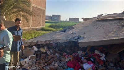 انهيار منزل من طابقين بقنا يسفر عن إصابة شخصين