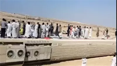 3 وفيات و54 مصابا في حادث انقلاب قطار مطروح بالضبعة.. بالصور